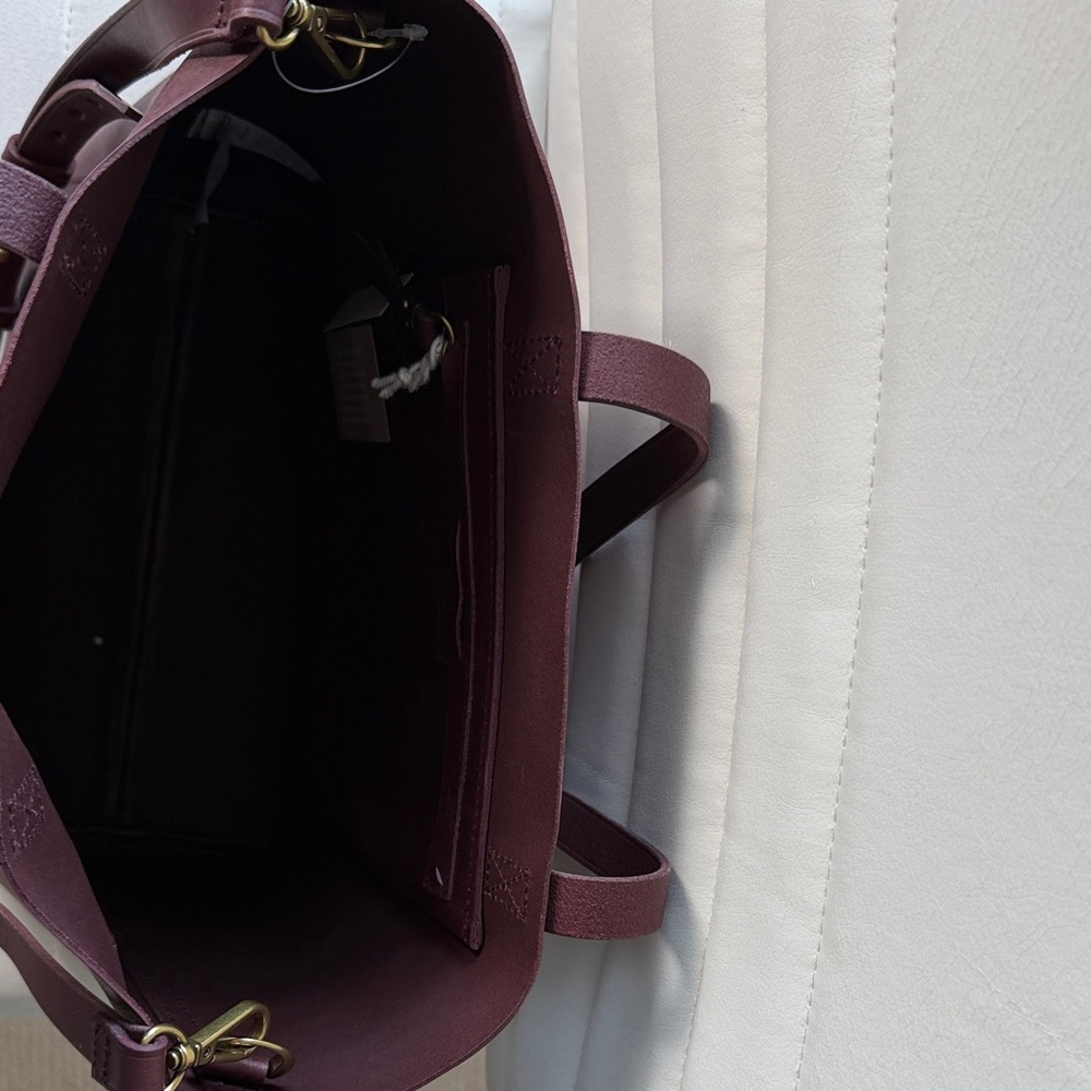 Madewell Medium Dark Cabernet Leather Tote - Picture 5 of 5